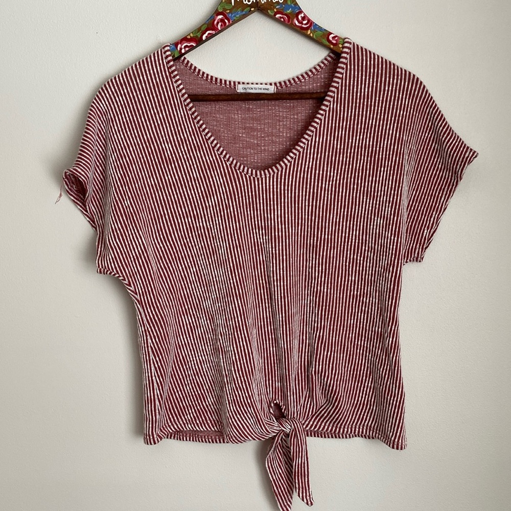 Caution To The Wind womens rose/white striped short sleeve top. Light and soft💕